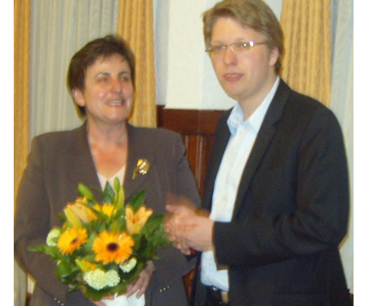 Ein Blumenstrau als Dank an die Referentin